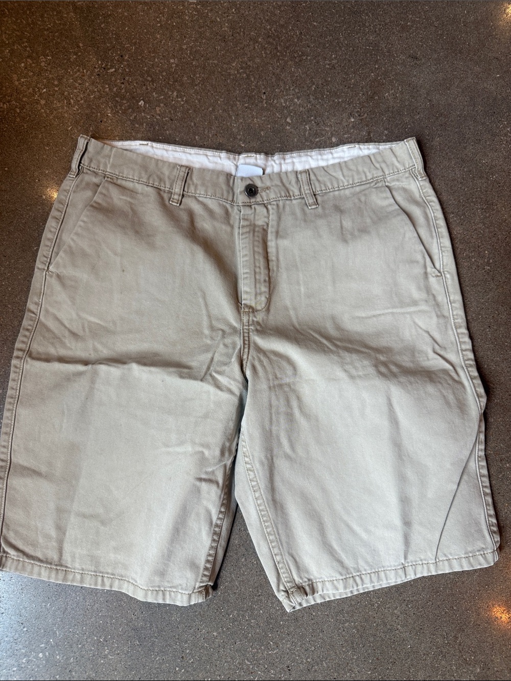 DC Men's Flat-Front Beige Shorts